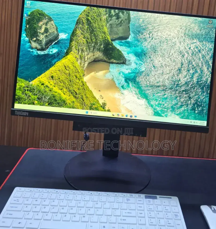 Desktop Computer Lenovo ThinkCentre M710 8GB Intel Core i5 SSD 256GB