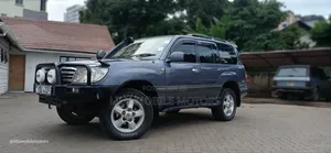 Toyota Land Cruiser 2006 Blue