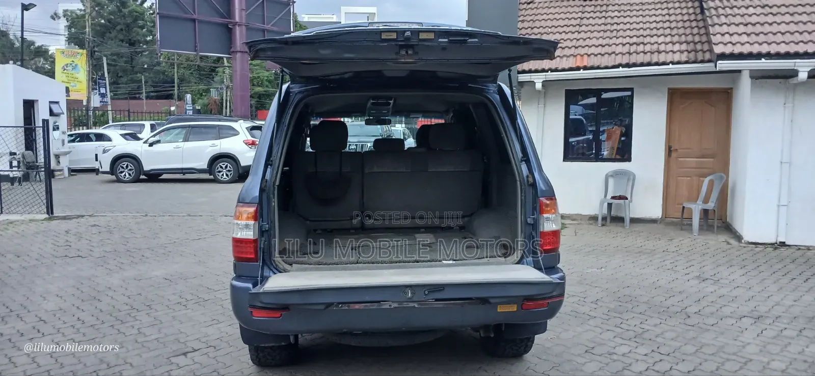 Toyota Land Cruiser 2006 Blue