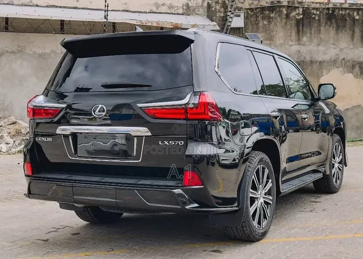 Lexus LX 570 AWD 2018 Matt Black