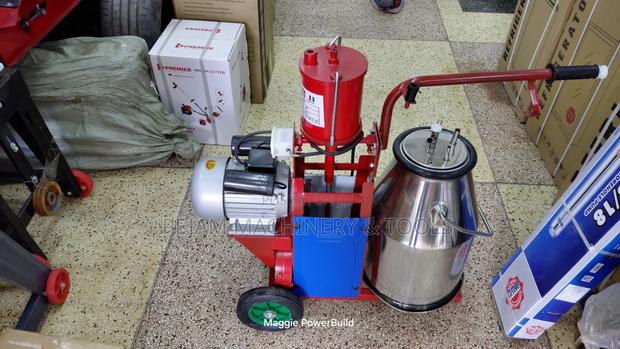 Single Bucket/Barrel Electric Milking Machine With Wheels - thumbnail 2