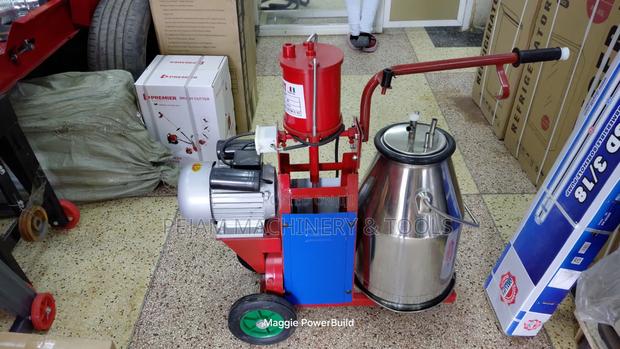 Single Bucket/Barrel Electric Milking Machine With Wheels - thumbnail 3