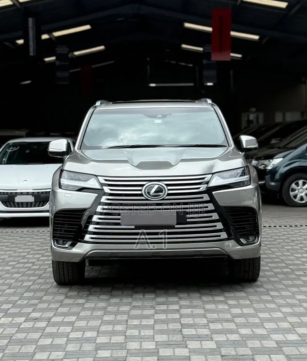 Lexus LX 500d 2022 Gray