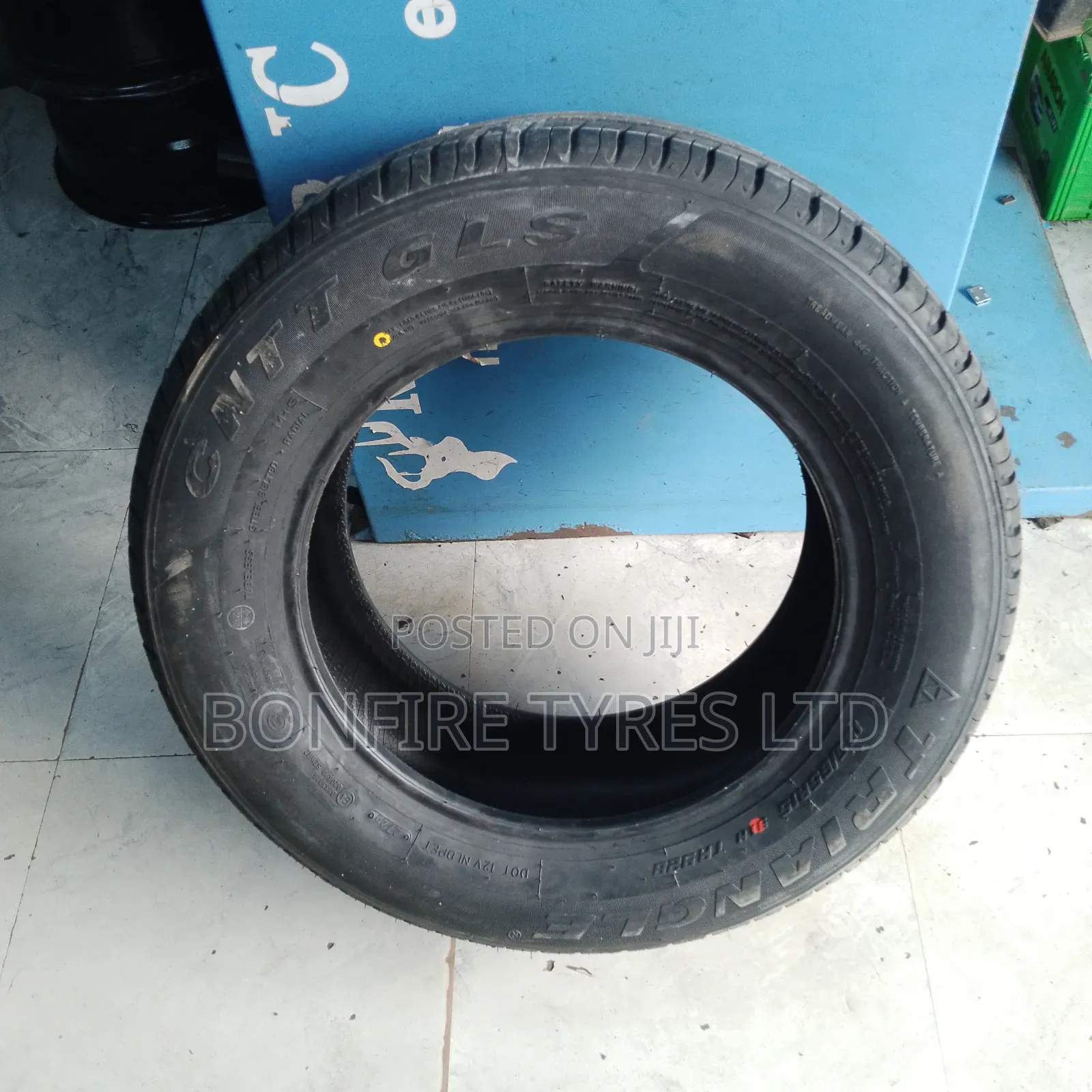 235/55r19 Triangle