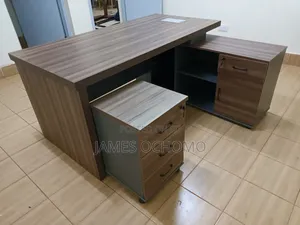 1.6 MTRS Executive Office Desk