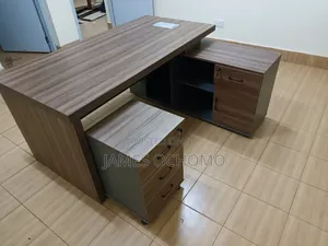 1.6 MTRS Executive Office Desk