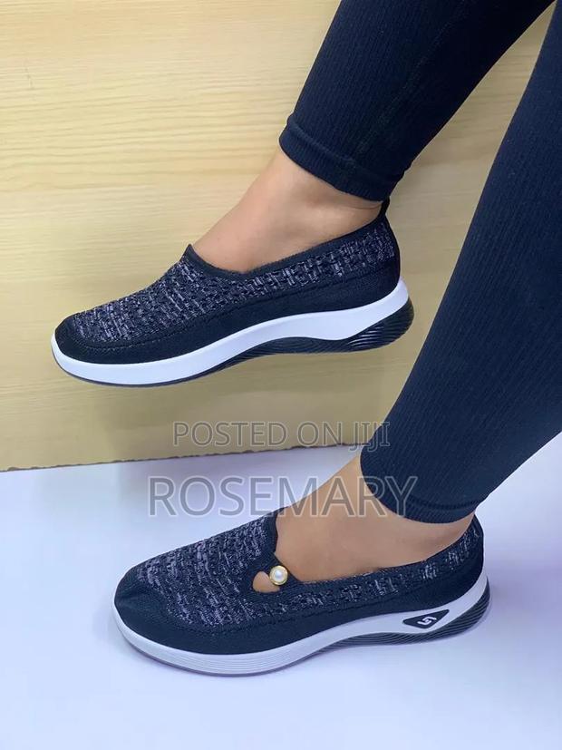 Breathable Orthopedic Rubber Shoes - thumbnail 2