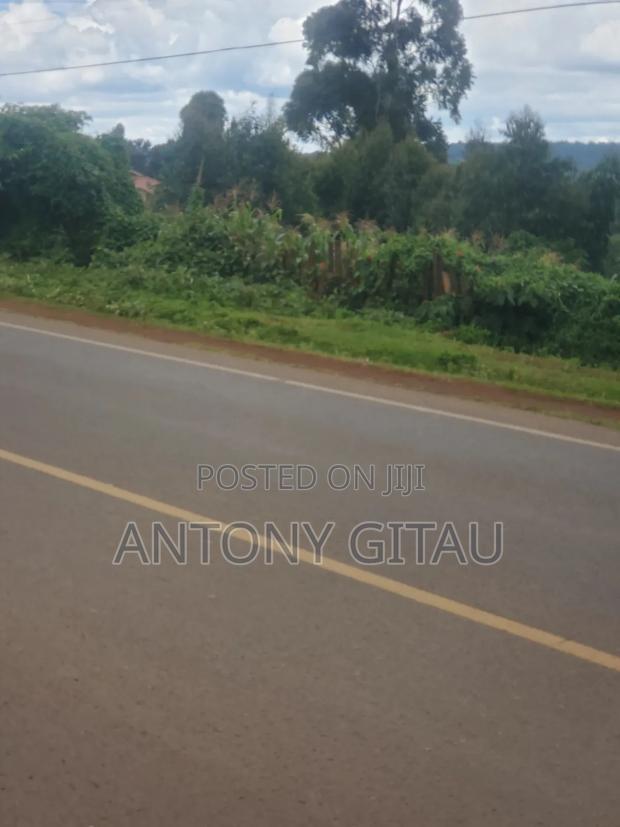 A Long Thogoto Mutarakwa Road - thumbnail 5