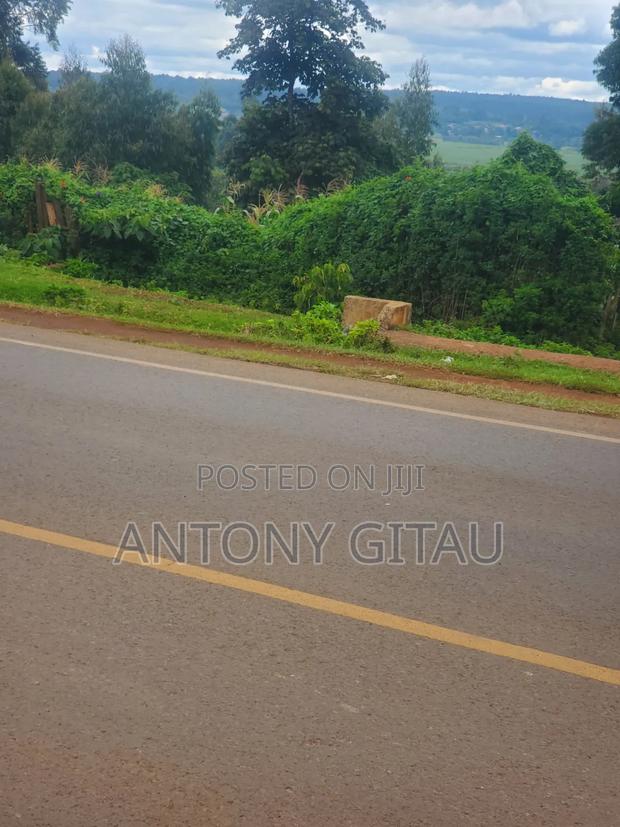 A Long Thogoto Mutarakwa Road - thumbnail 8