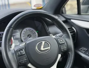 Lexus NX 300 FWD 2019 White