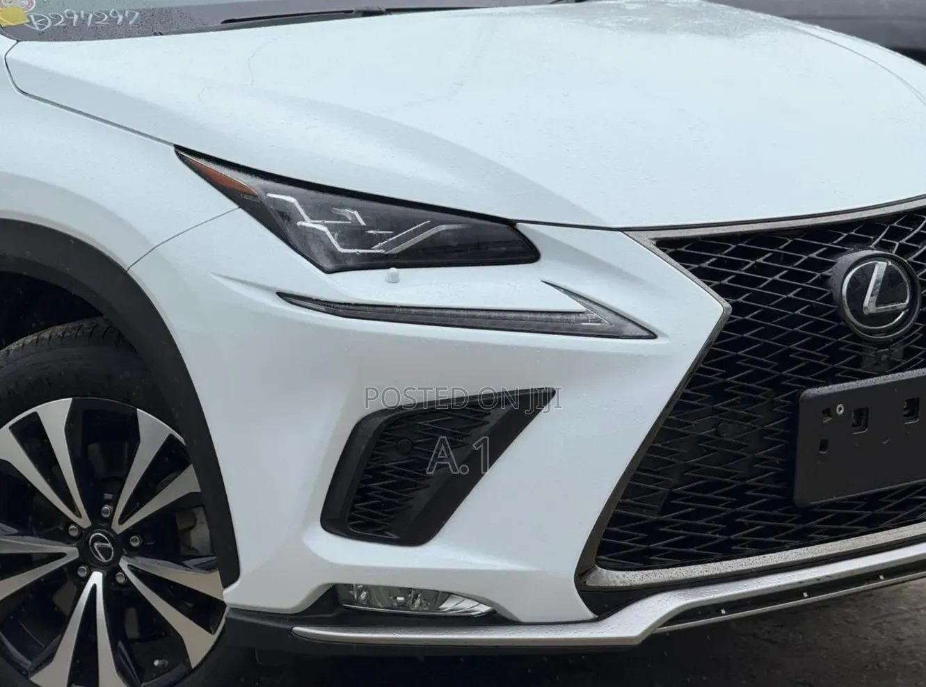Lexus NX 300 FWD 2019 White