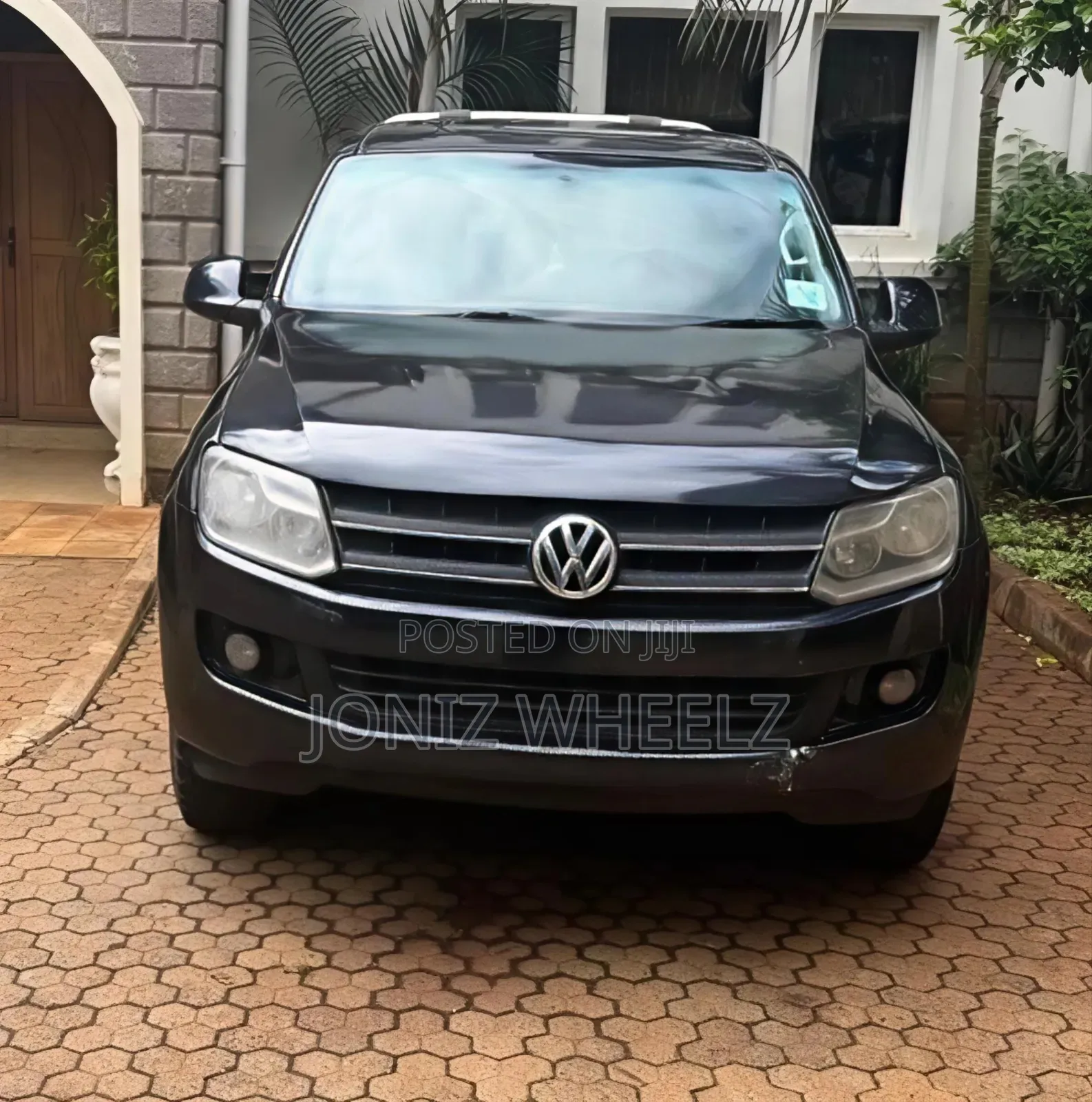 Volkswagen Amarok 2011 Black