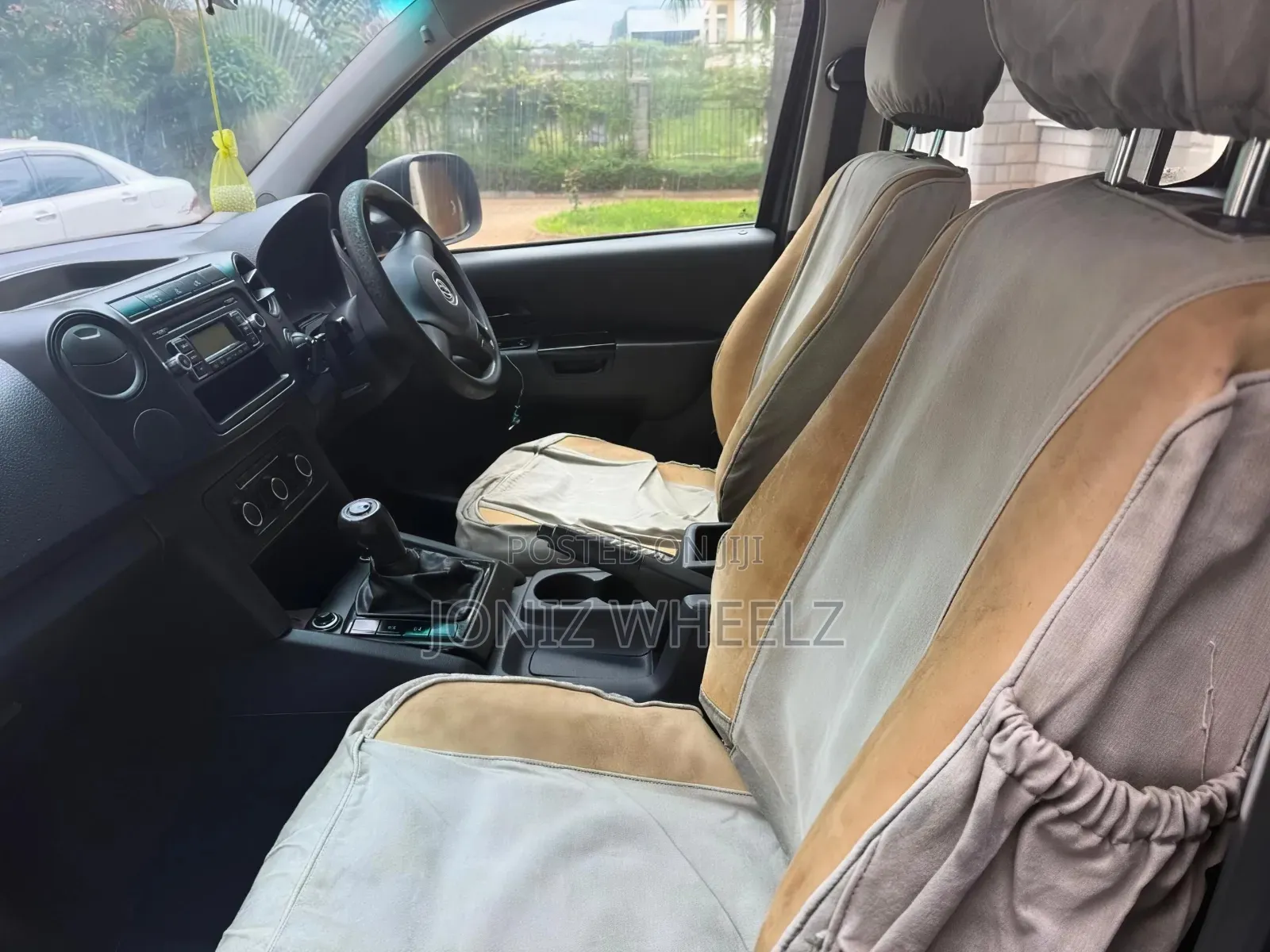 Volkswagen Amarok 2011 Black