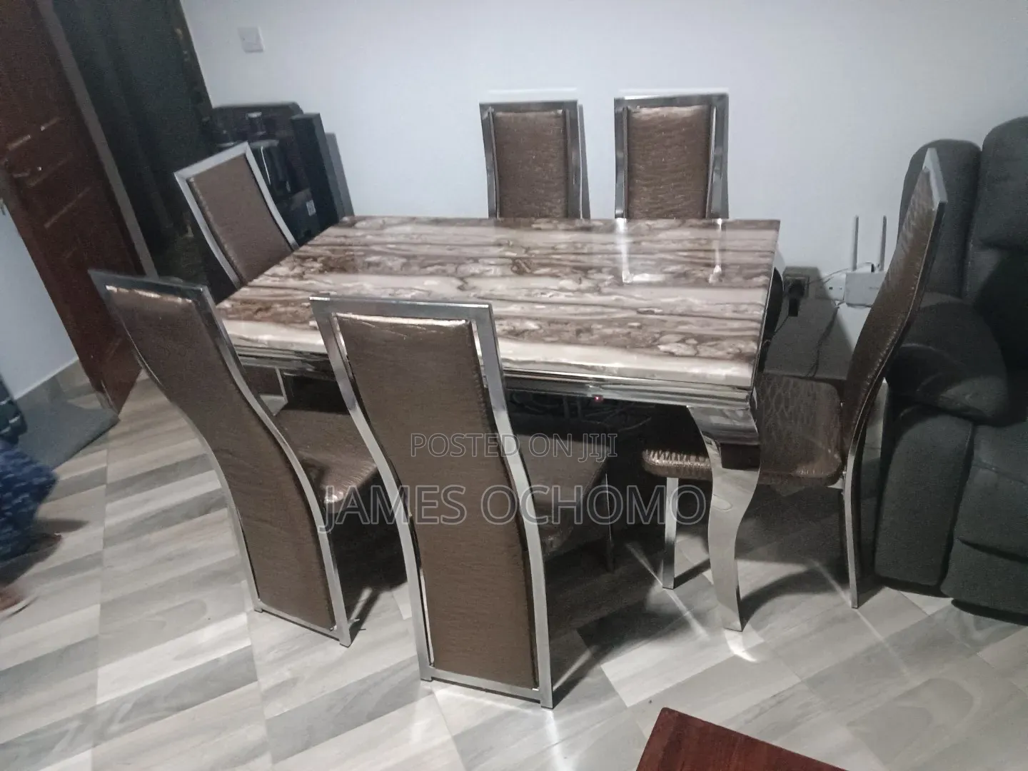 6 Seater Dining Set