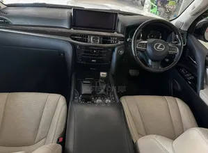 Lexus LX 570 AWD 2019 Pearl