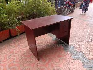 1.2 MTRS Office Desk
