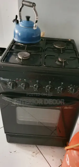 Black Ramtons 4 Burner Cooker + Gas (Full Connection)