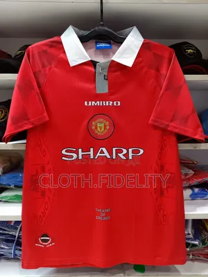 Manchester United 1996/1998 Umbro Retro Jersey.