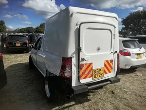 Nissan NP200 2012 White