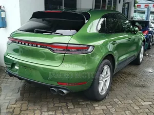 Porsche Macan Base 2020 Green