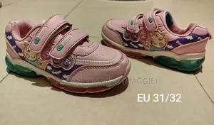Girls Shoes/Sneakers