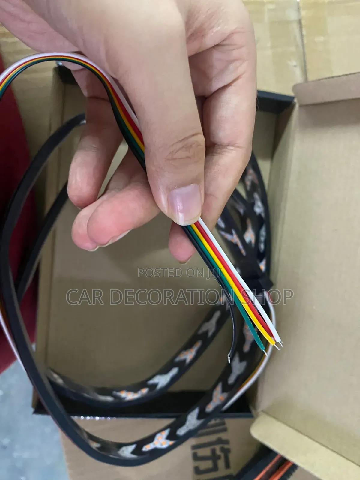 Flexible Trunk Light Arrow Strip for Dynamic Signaling Functions