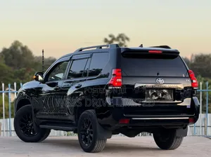 Toyota Land Cruiser Prado 2.8 2021 Black