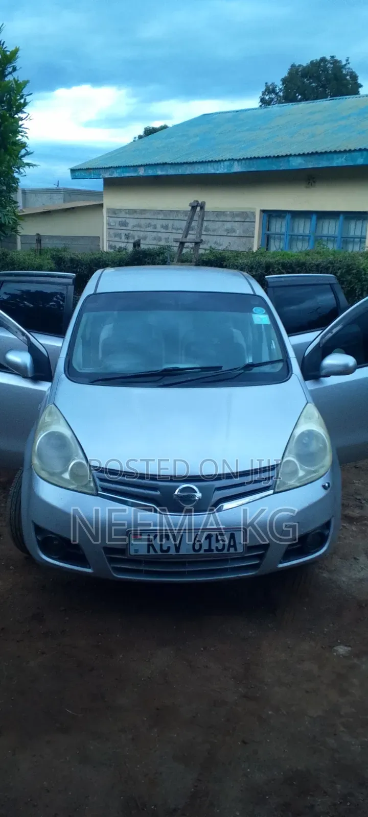 Nissan Note 1.6 Petrol 2011 Silver