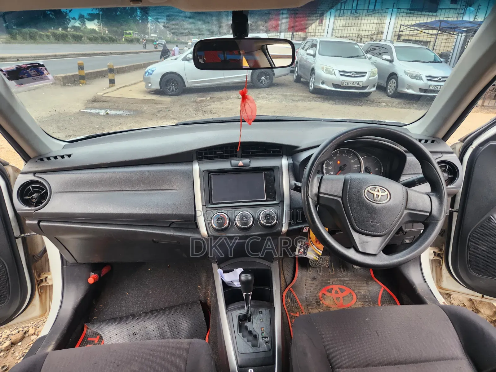 Toyota Corolla Fielder 2016 White