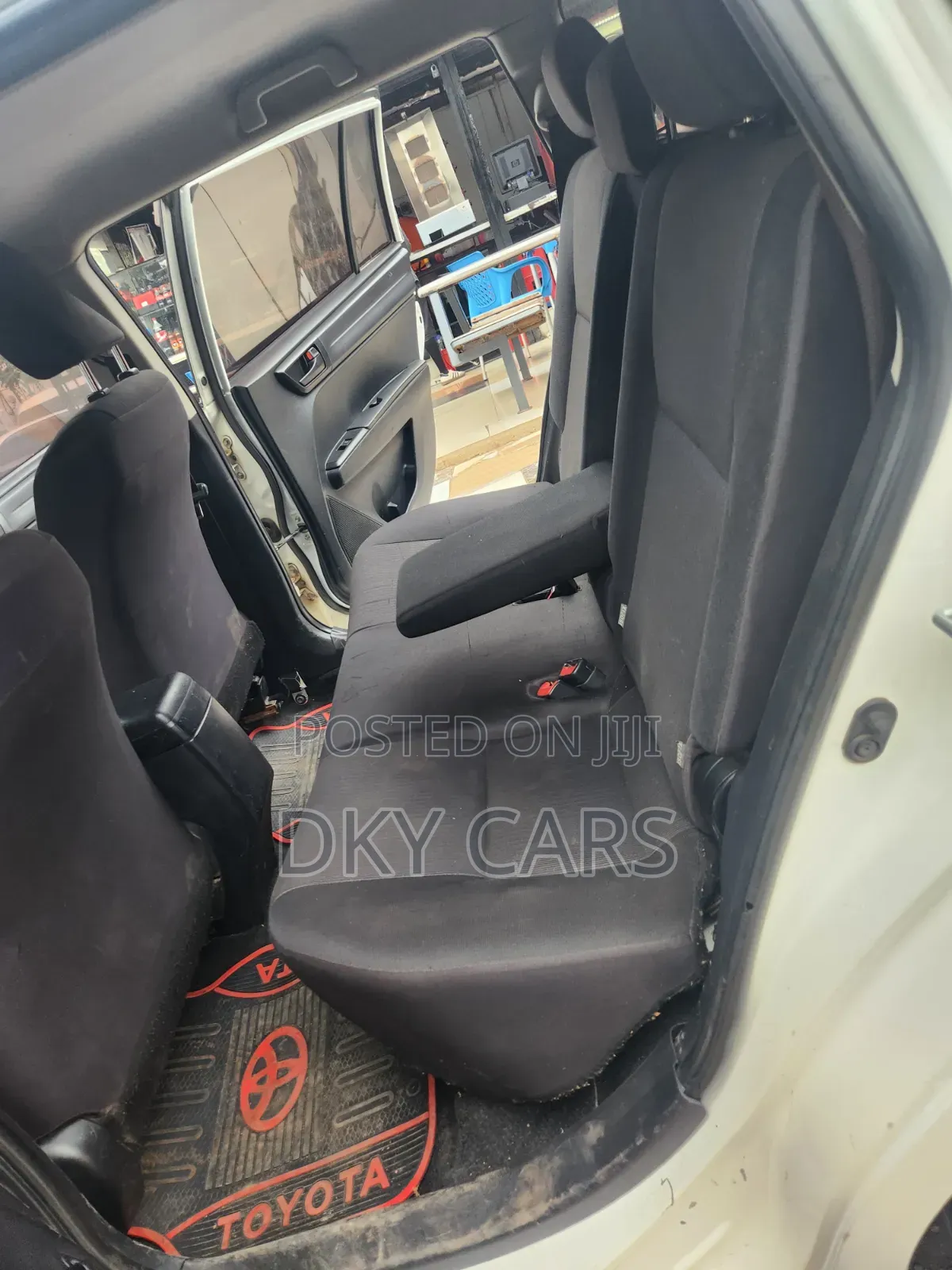 Toyota Corolla Fielder 2016 White