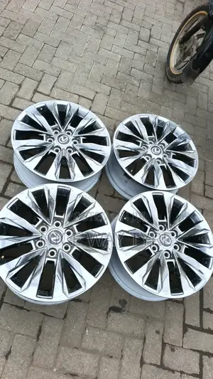 Land Cruiser Rim Size 20