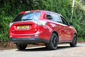 Mitsubishi Outlander 2015 Red
