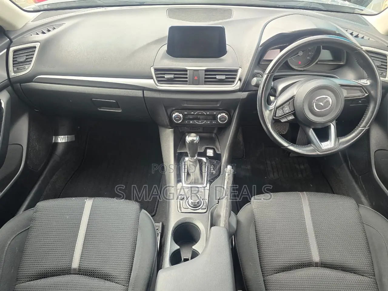Mazda Axela 2018