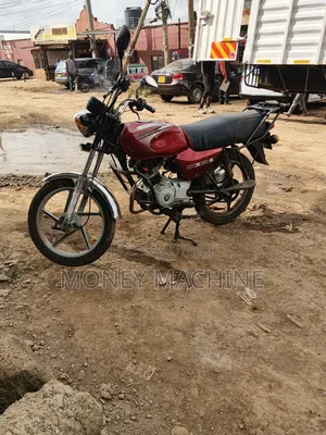 Bajaj Boxer 100 2021 Red