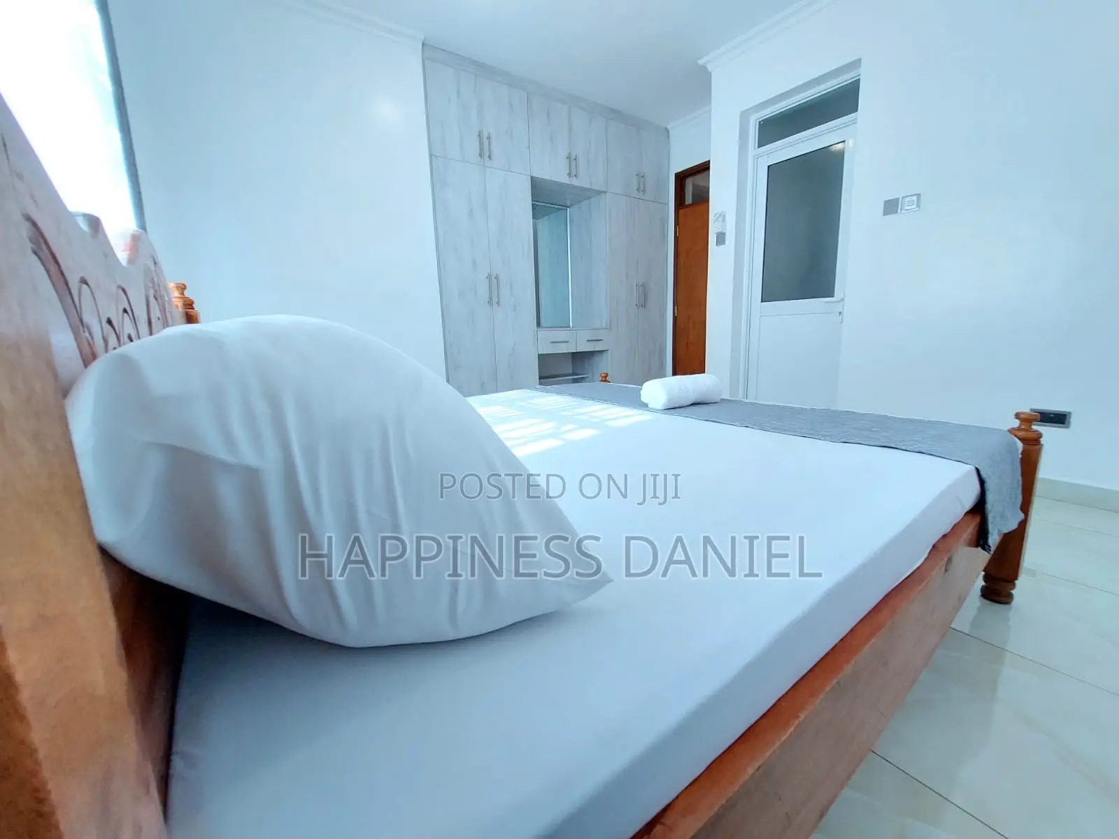 Fully Modern Furnished Spacious 3 Br Appartment