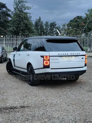 Land Rover Range Rover Vogue 2019 Pearl