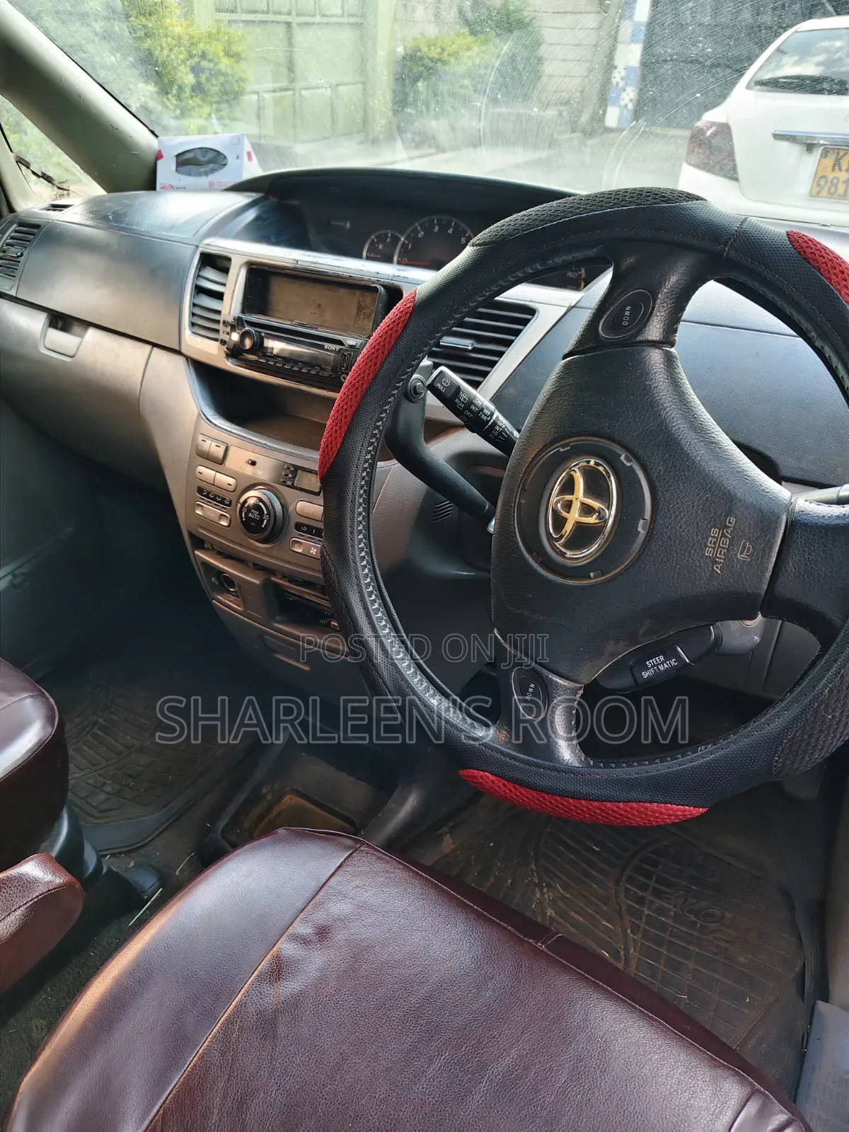 Toyota Noah 2007 Gray