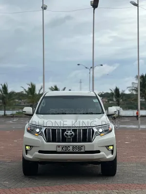 Toyota Land Cruiser Prado 2014 White