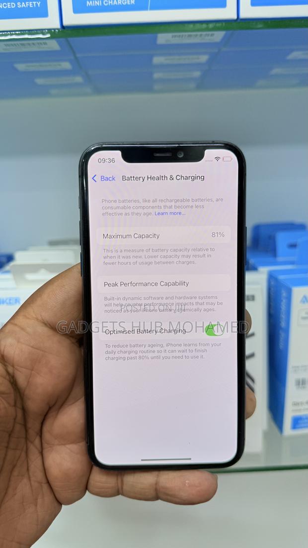 Apple iPhone 11 Pro 64 GB Green - thumbnail 4