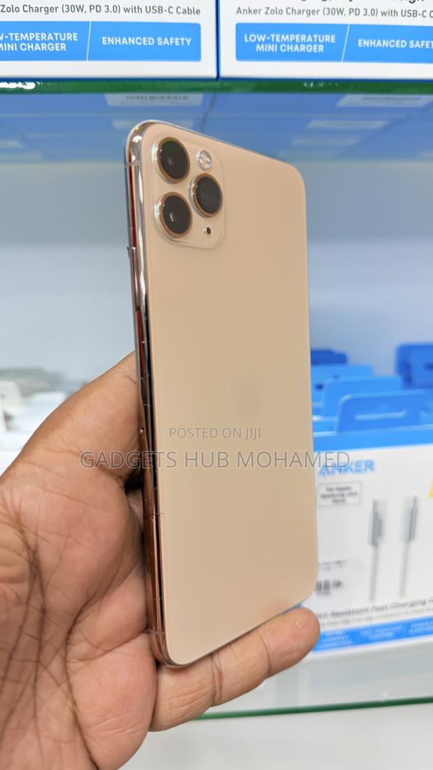 Apple iPhone 11 Pro Max 256 GB Gold - thumbnail 3