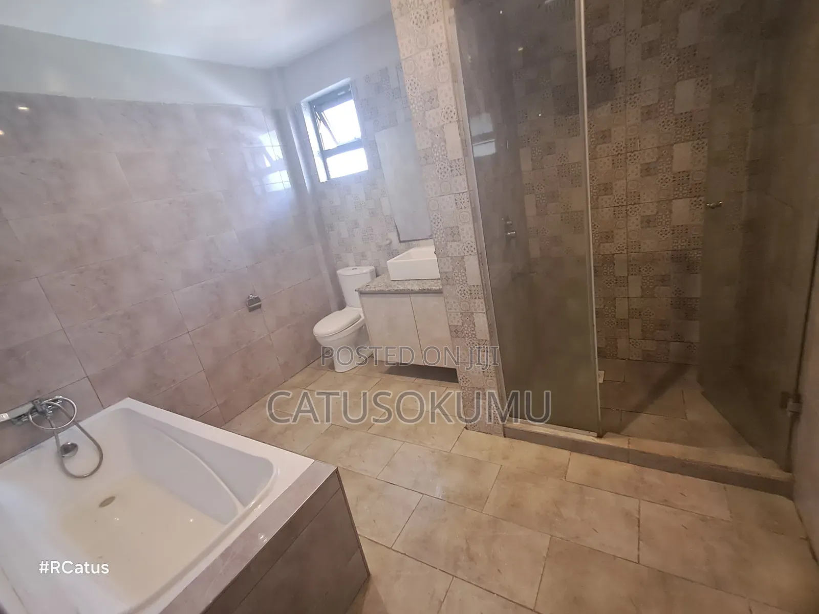 5bdrm Maisonette in Syokimau, Gateway Mall Area for rent