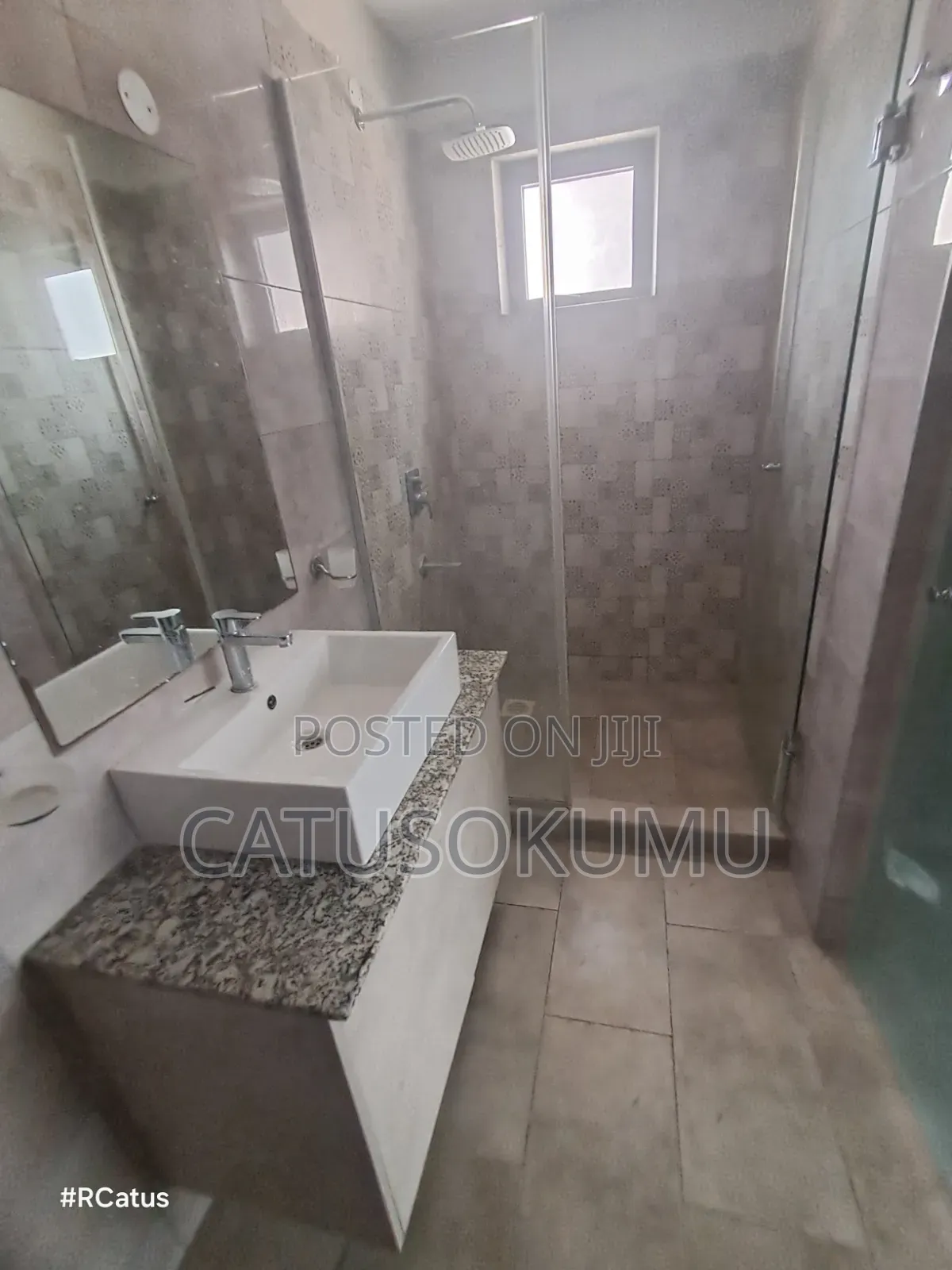 5bdrm Maisonette in Syokimau, Gateway Mall Area for rent