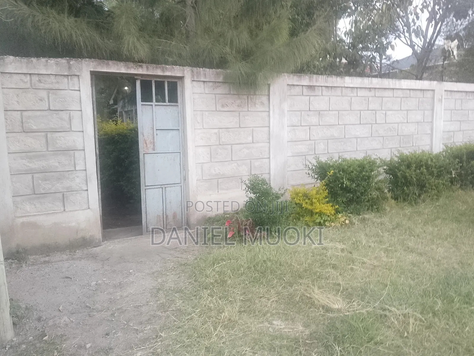 4bdrm Maisonette in 100, Joska for sale