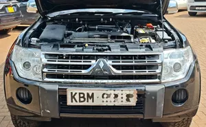 Mitsubishi Pajero 3.2 Di-Dc GLS 2010 Black