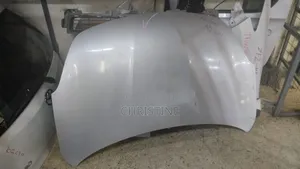 Nissan Y12 and Ad Bonnet