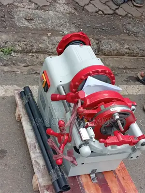 Thread Cutter / Rolling Machine Threading