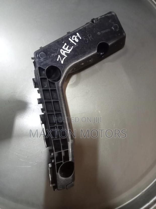 Corolla Zre 181 Front Bumper Slide