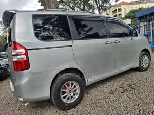 Toyota Noah 2012 Silver