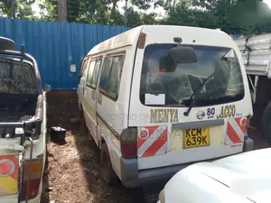 Nissan Vanette 2010 White