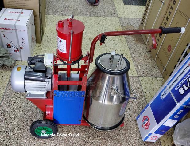 Kmax Italy Single Bucket/Barrel Milking Machine 40l Single Phase - thumbnail 2